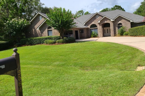 Landscaping in Pace FL 32571